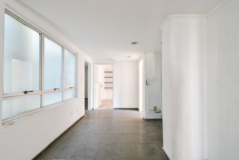 Conjunto Comercial próximo à Av Paulista 145m² Rua Luís Coelho São Paulo - 