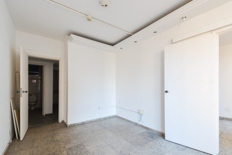 Conjunto Comercial próximo à Av Paulista 145m² Rua Luís Coelho São Paulo - 