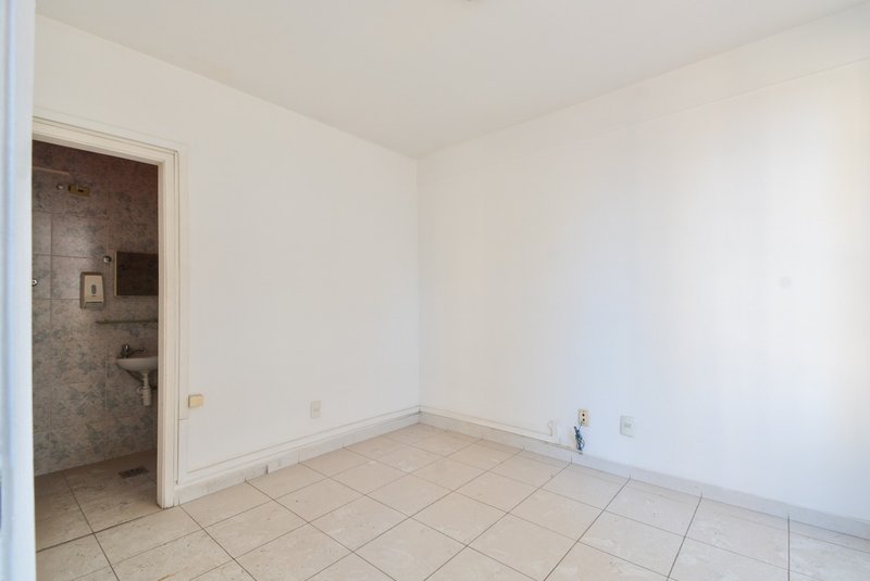 Conjunto Comercial próximo à Av Paulista 145m² Rua Luís Coelho São Paulo - 