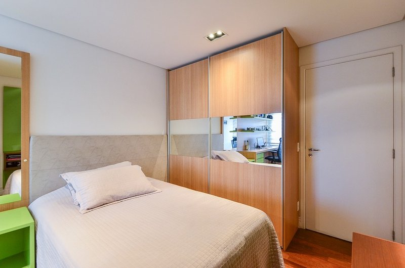 Apartamento 293m² no Campo Belo 4 suítes 4 vagas Rua Conde de Porto Alegre São Paulo - 
