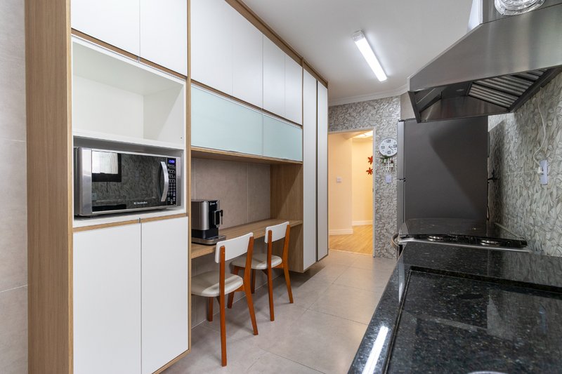 Apartamento 124m² na Vila Mascote 4 dorm 3 suítes 3 vagas Rua Engenheiro Jorge Oliva São Paulo - 