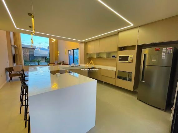 Casa com 3 dormitórios à venda, 206 m² por R$ 1.590.000,00 - Centro - Maricá/RJ Rodovia Amaral Peixoto Km 30 Maricá - 