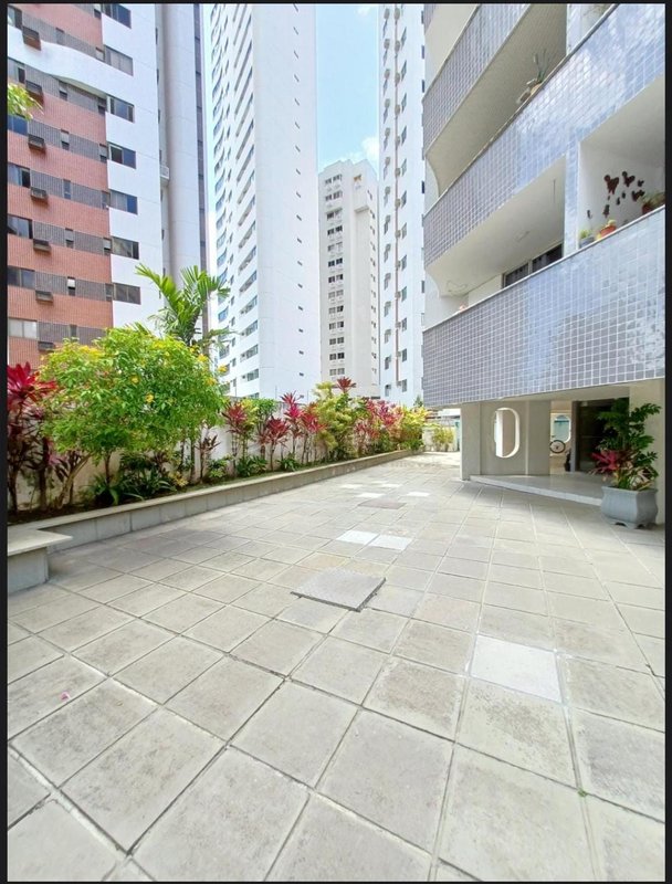 Apartamento à venda com 3 quartos sendo uma suíte, 136,80m² área útil por R$ 575.000,00 Rua João Cardoso Aires Recife - 