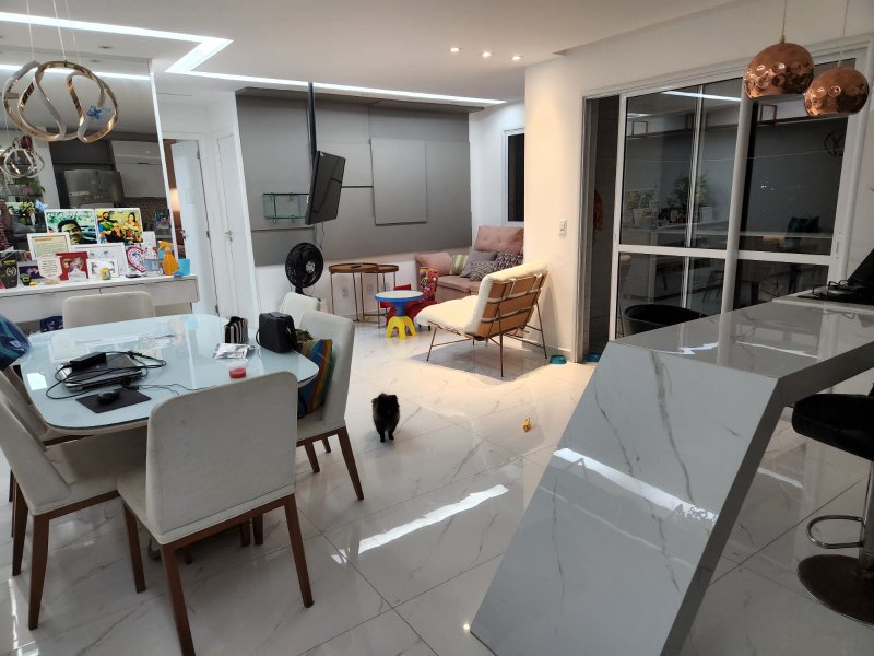 Apartamento à venda com 2 quartos sendo uma suíte, 71m² área útil por R$ 680.000,00 Rua Amália Bernardino de Sousa Recife - 