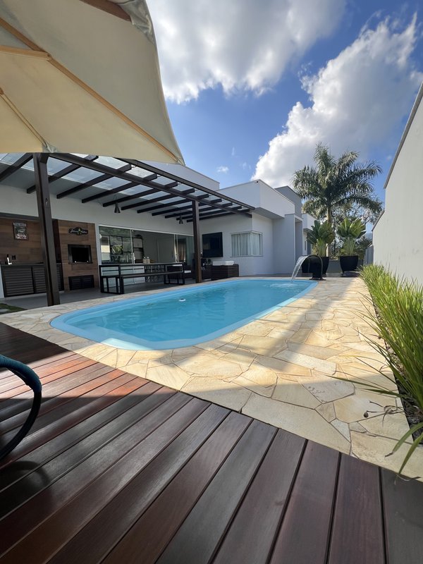 Casa alto Padrão Mobiliada  RIO DOS CEDROS - 