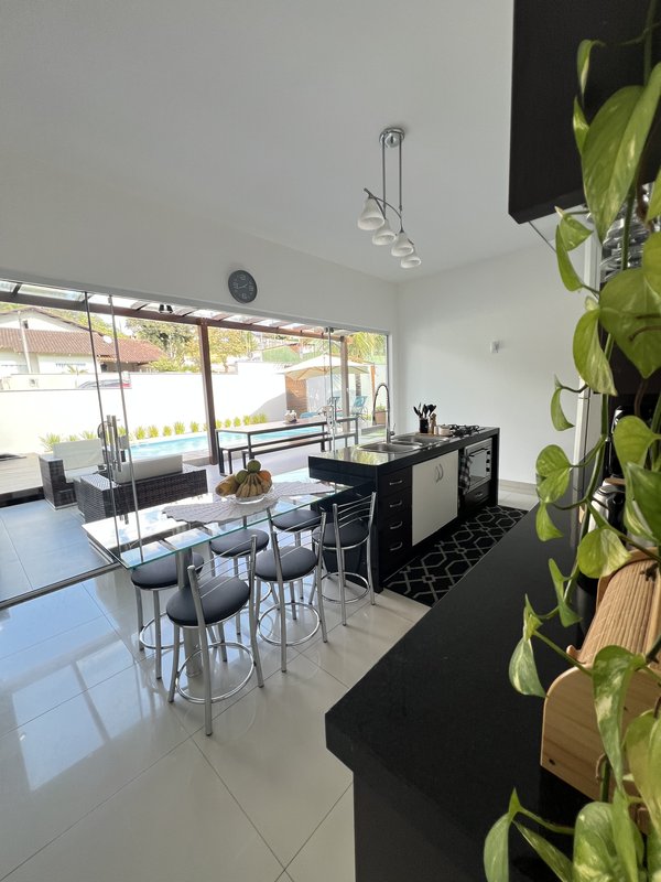 Casa alto Padrão Mobiliada  RIO DOS CEDROS - 