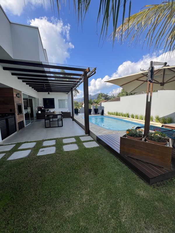 Casa alto Padrão Mobiliada  RIO DOS CEDROS - 