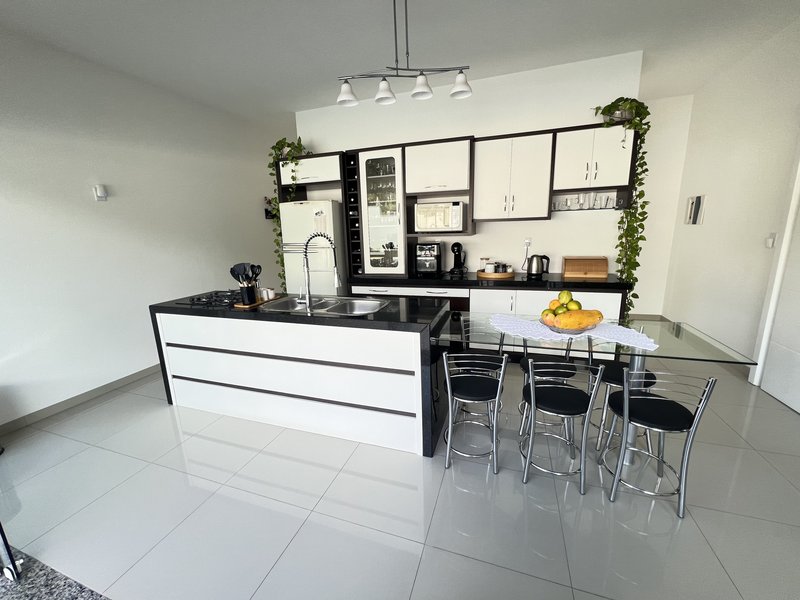 Casa alto Padrão Mobiliada  RIO DOS CEDROS - 