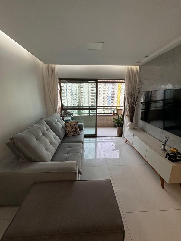 Apartamento à venda com 3 quartos sendo uma suíte, 93m² área útil por R$ 800.000,00 Rua José Paraíso Recife - 