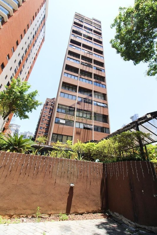 LOFT DE 40M² MEZANINO E 1 VAGA DE GARAGEM À VENDA EM MOEMA Rua Pintassilgo São Paulo - 