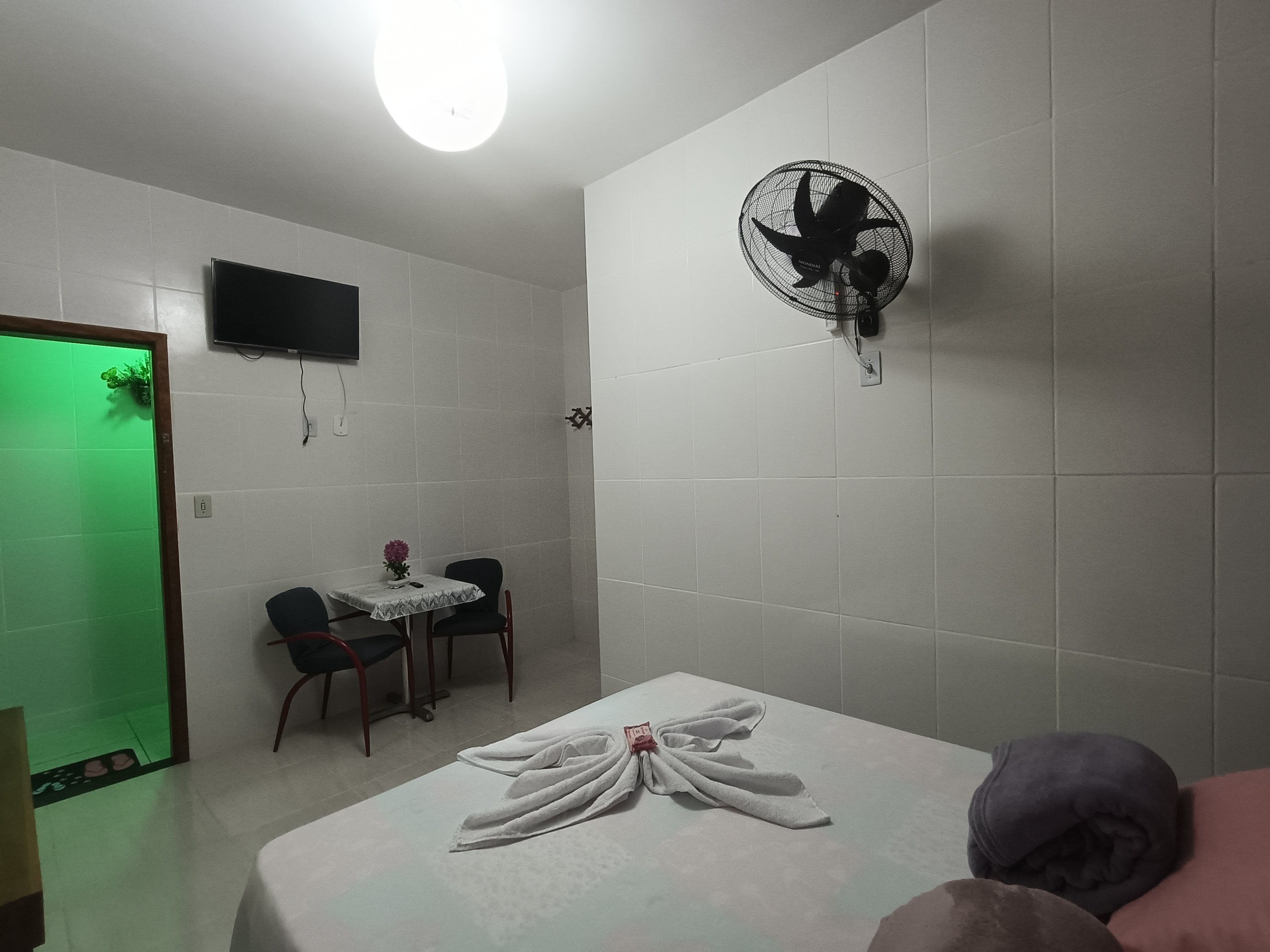 Casa à venda com 8 quartos, 239m² - Foto 16