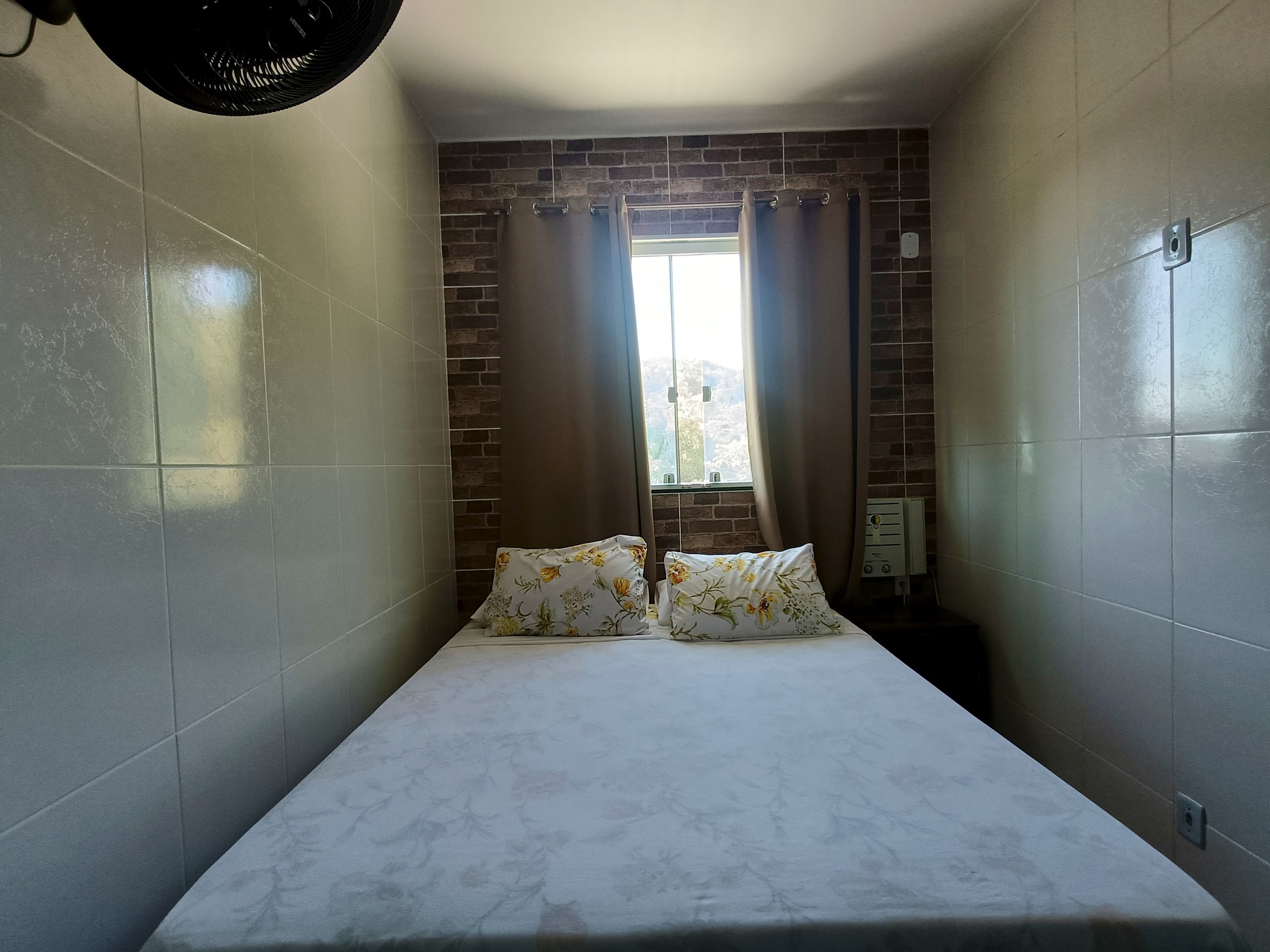Casa à venda com 8 quartos, 239m² - Foto 5
