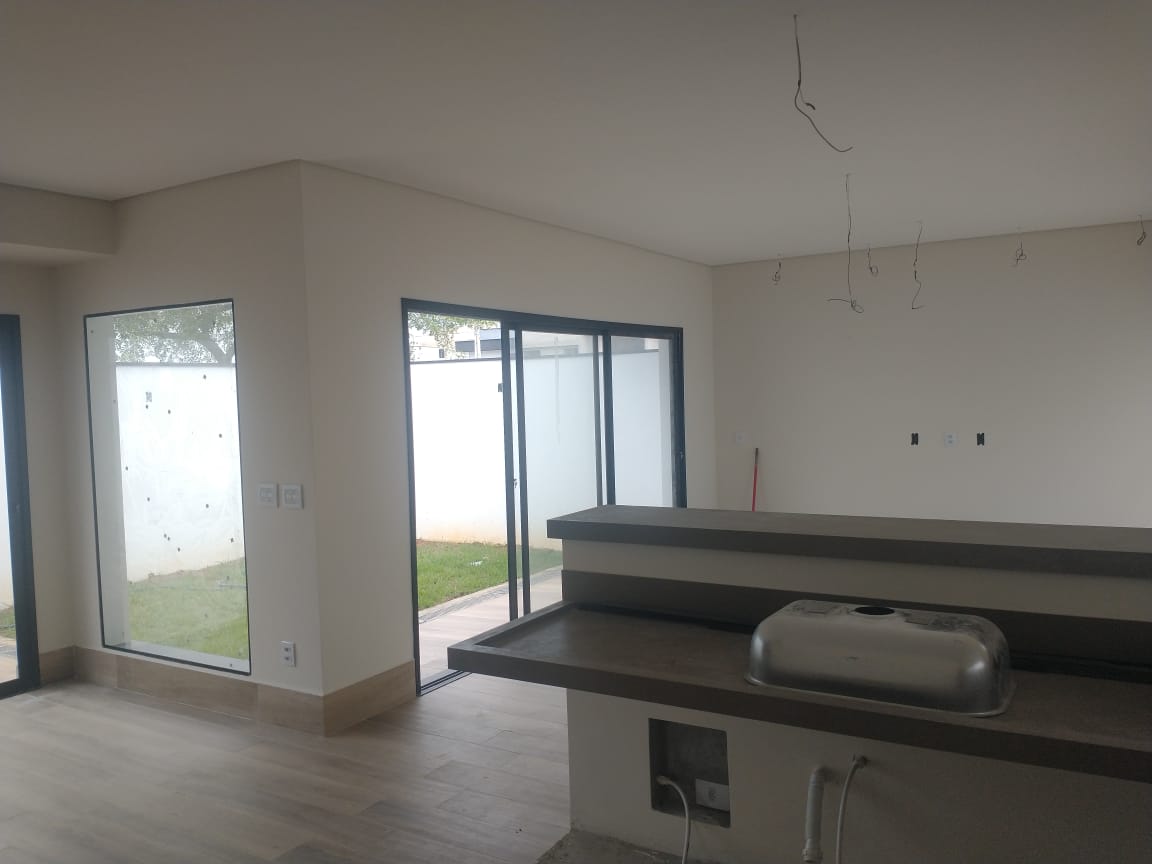 Casa com 3 dormit&oacute;rios &agrave; venda,162m&sup2; - Condom&iacute;nio  Terras de S&atilde;o Francisco - Sorocaba -SP Avenida Paraná Sorocaba - 