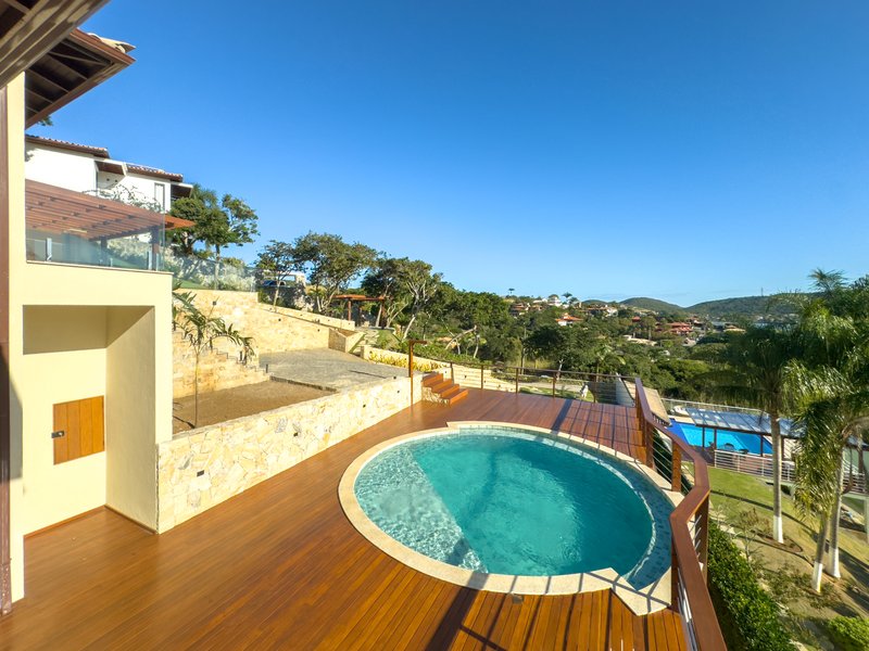 Mansão a venda com vista espetacular na Ferradura em Búzios Rua Hildegard Rosenthal Armação dos Búzios - 