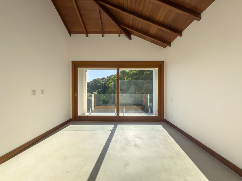 Mansão a venda com vista espetacular na Ferradura em Búzios Rua Hildegard Rosenthal Armação dos Búzios - 