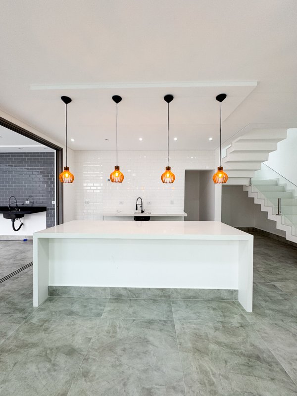 Casa arquitetura contemporânea, nova no Real Park Av Renova dos Santos Arujá - 