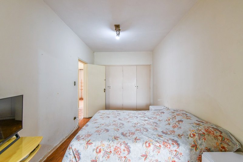 Casa com 199m² em Indianópolis 3 dorm 1 suíte 4 vagas Avenida Iraí São Paulo - 