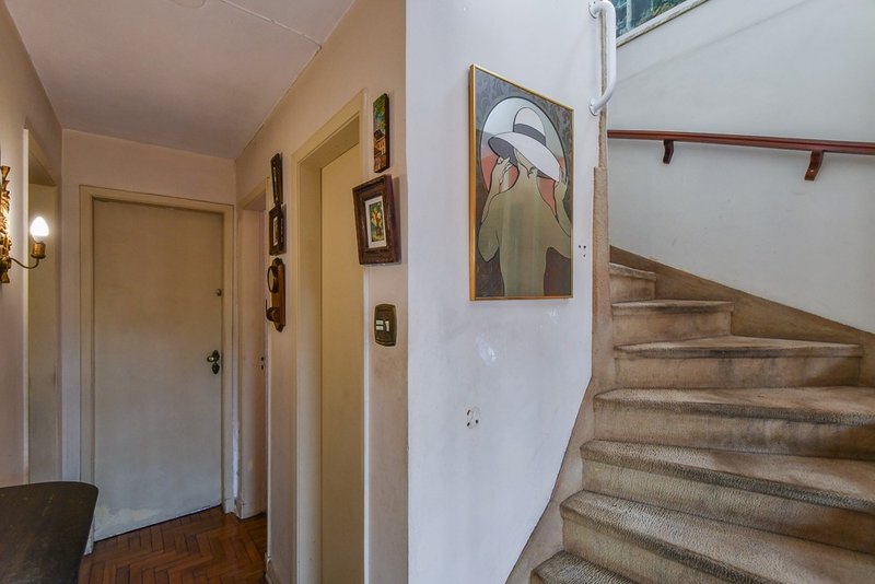 Casa com 199m² em Indianópolis 3 dorm 1 suíte 4 vagas Avenida Iraí São Paulo - 