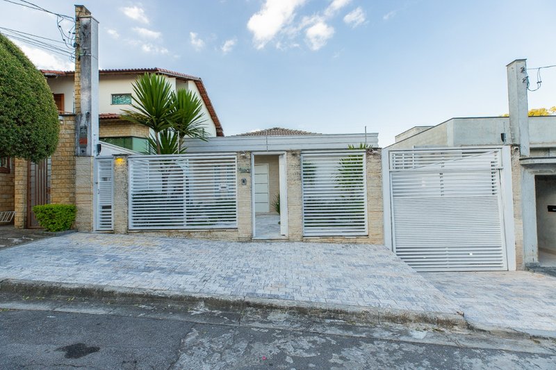 Casa 440m² no City América 4 dorm 1 suíte 5 vagas Rua Sícano São Paulo - 