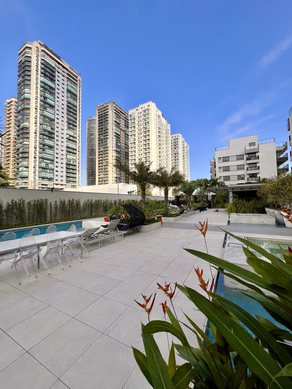 Apartamento novíssimo para locação no Posto 5 - Barra da Tijuca - Rio de Janeiro - 