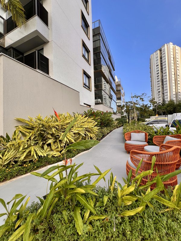 Apartamento novíssimo para locação no Posto 5 - Barra da Tijuca - Rio de Janeiro - 