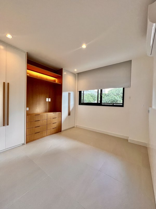 Apartamento novíssimo para locação no Posto 5 - Barra da Tijuca - Rio de Janeiro - 