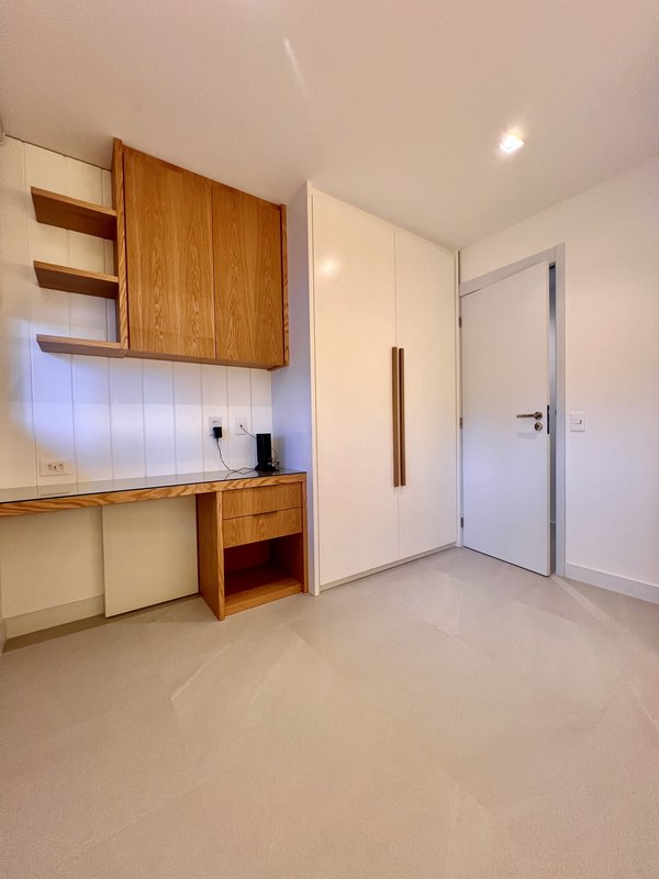 Apartamento novíssimo para locação no Posto 5 - Barra da Tijuca - Rio de Janeiro - 