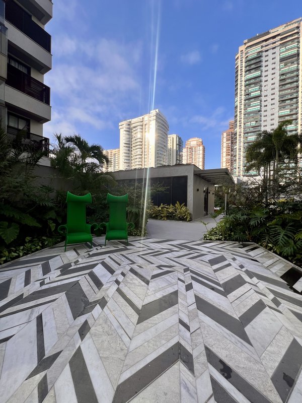 Apartamento novíssimo para locação no Posto 5 - Barra da Tijuca - Rio de Janeiro - 