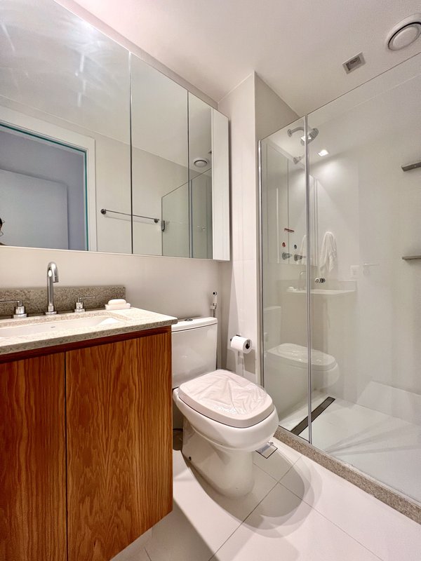 Apartamento novíssimo para locação no Posto 5 - Barra da Tijuca - Rio de Janeiro - 