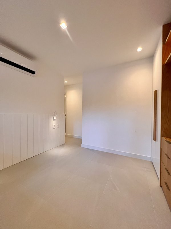 Apartamento novíssimo para locação no Posto 5 - Barra da Tijuca - Rio de Janeiro - 