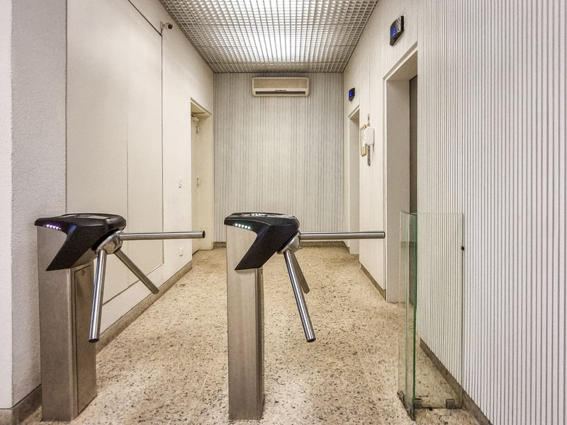 Conjunto Comercial no Itaim Bibi 82,95m² 1 vaga Rua Joaquim Floriano São Paulo - 