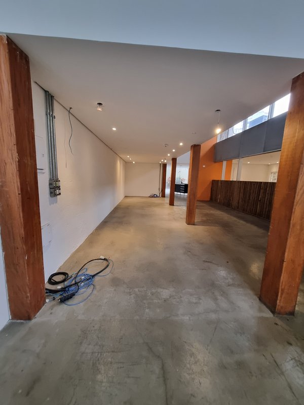 ALUGA-SE EXCELENTE SALÃO COMERCIAL – 200M2 – LOCALIZAÇÃO NOBRE Rua Professor Artur Ramos São Paulo - 