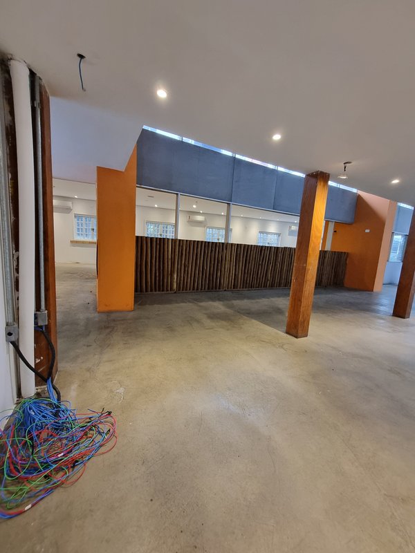 ALUGA-SE EXCELENTE SALÃO COMERCIAL – 200M2 – LOCALIZAÇÃO NOBRE Rua Professor Artur Ramos São Paulo - 