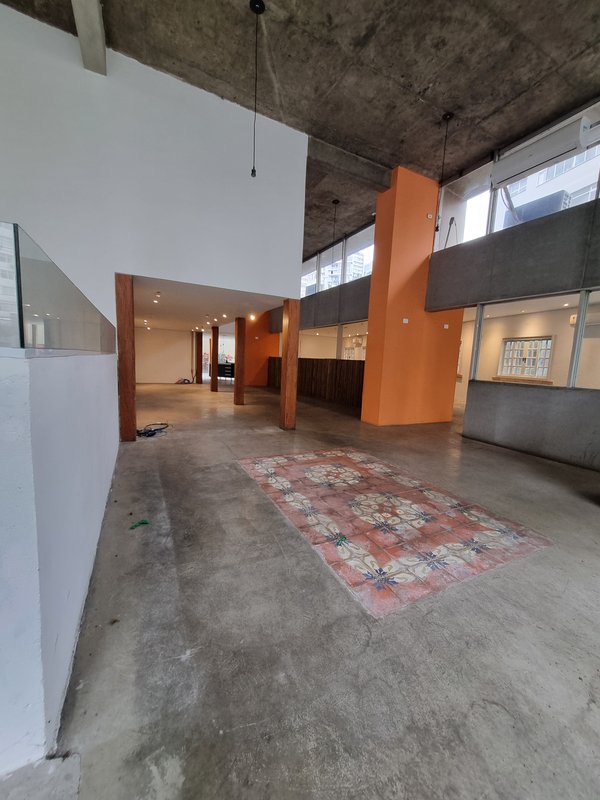 ALUGA-SE EXCELENTE SALÃO COMERCIAL – 200M2 – LOCALIZAÇÃO NOBRE Rua Professor Artur Ramos São Paulo - 