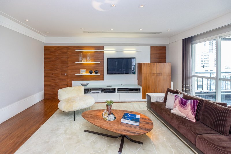 Apartamento 300m² no Planalto Paulista 4 suítes 5 vagas Alameda dos Tupiniquins São Paulo - 