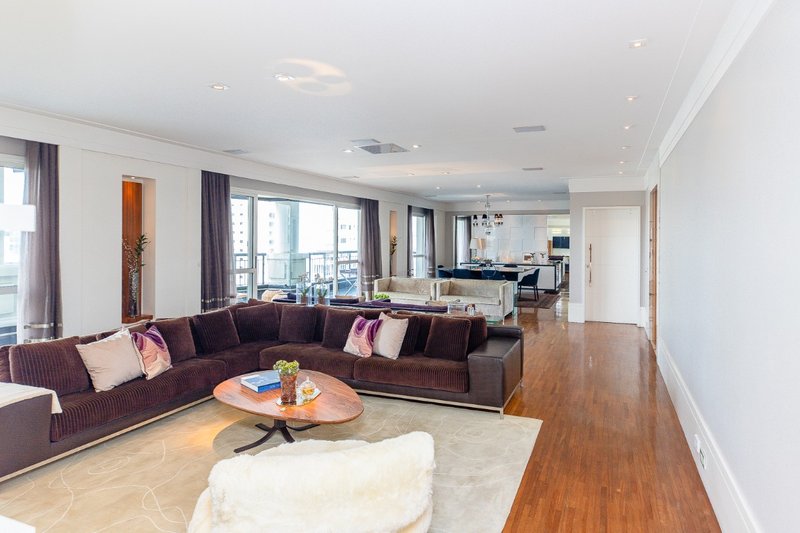 Apartamento 300m² no Planalto Paulista 4 suítes 5 vagas Alameda dos Tupiniquins São Paulo - 