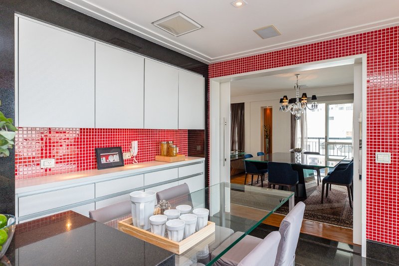 Apartamento 300m² no Planalto Paulista 4 suítes 5 vagas Alameda dos Tupiniquins São Paulo - 