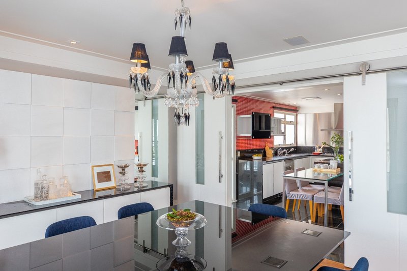Apartamento 300m² no Planalto Paulista 4 suítes 5 vagas Alameda dos Tupiniquins São Paulo - 