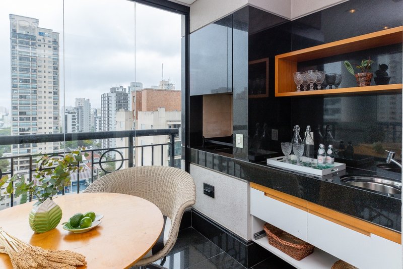 Apartamento 300m² no Planalto Paulista 4 suítes 5 vagas Alameda dos Tupiniquins São Paulo - 