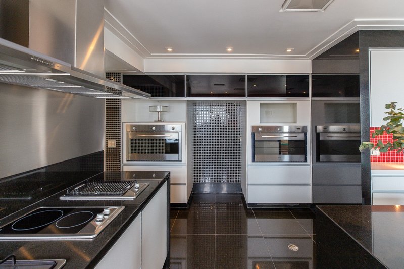 Apartamento 300m² no Planalto Paulista 4 suítes 5 vagas Alameda dos Tupiniquins São Paulo - 