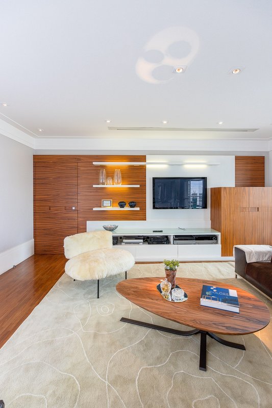 Apartamento 300m² no Planalto Paulista 4 suítes 5 vagas Alameda dos Tupiniquins São Paulo - 