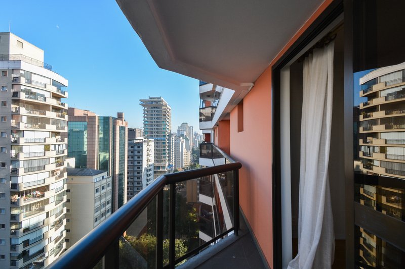 Apartamento 90m² no Jd Paulista 2 suítes 2 vagas Alameda Jaú São Paulo - 