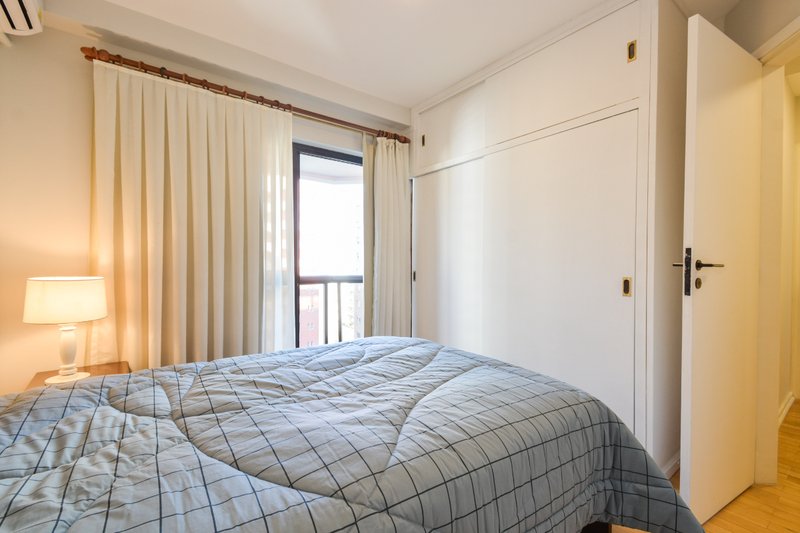 Apartamento 90m² no Jd Paulista 2 suítes 2 vagas Alameda Jaú São Paulo - 