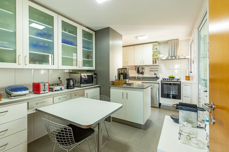 Apartamento 125m² no Brooklin 3 dorm 1 suíte 3 vagas Rua Princesa Isabel São Paulo - 