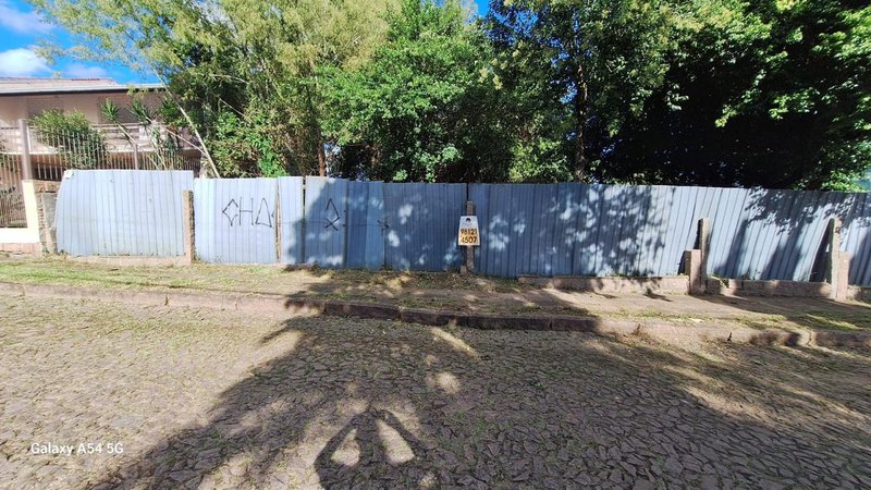 Terreno com 900m2 próximo á Av Tramandaí Rua Leme Porto Alegre - 