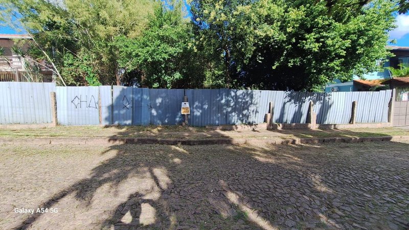 Terreno com 900m2 próximo á Av Tramandaí Rua Leme Porto Alegre - 