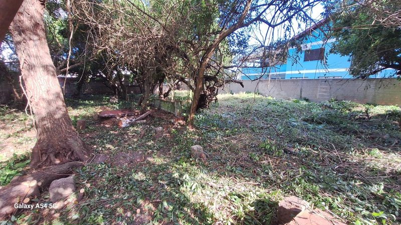 Terreno com 900m2 próximo á Av Tramandaí Rua Leme Porto Alegre - 