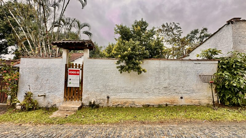 ⸻  🏡 Casa em Condomínio – Iconha, Guapimirim/RJ Estrada da Caneca Fina Guapimirim - 