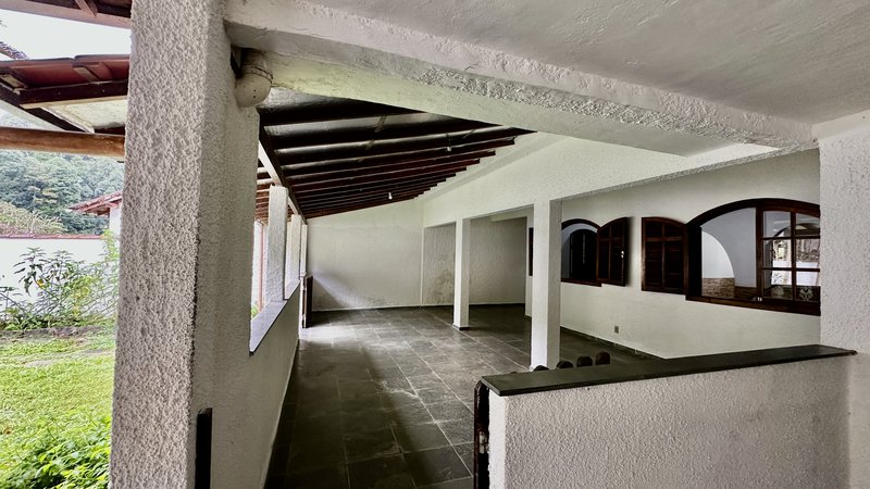⸻  🏡 Casa em Condomínio – Iconha, Guapimirim/RJ Estrada da Caneca Fina Guapimirim - 