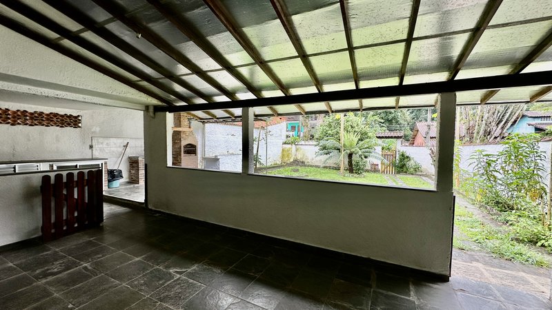 ⸻  🏡 Casa em Condomínio – Iconha, Guapimirim/RJ Estrada da Caneca Fina Guapimirim - 